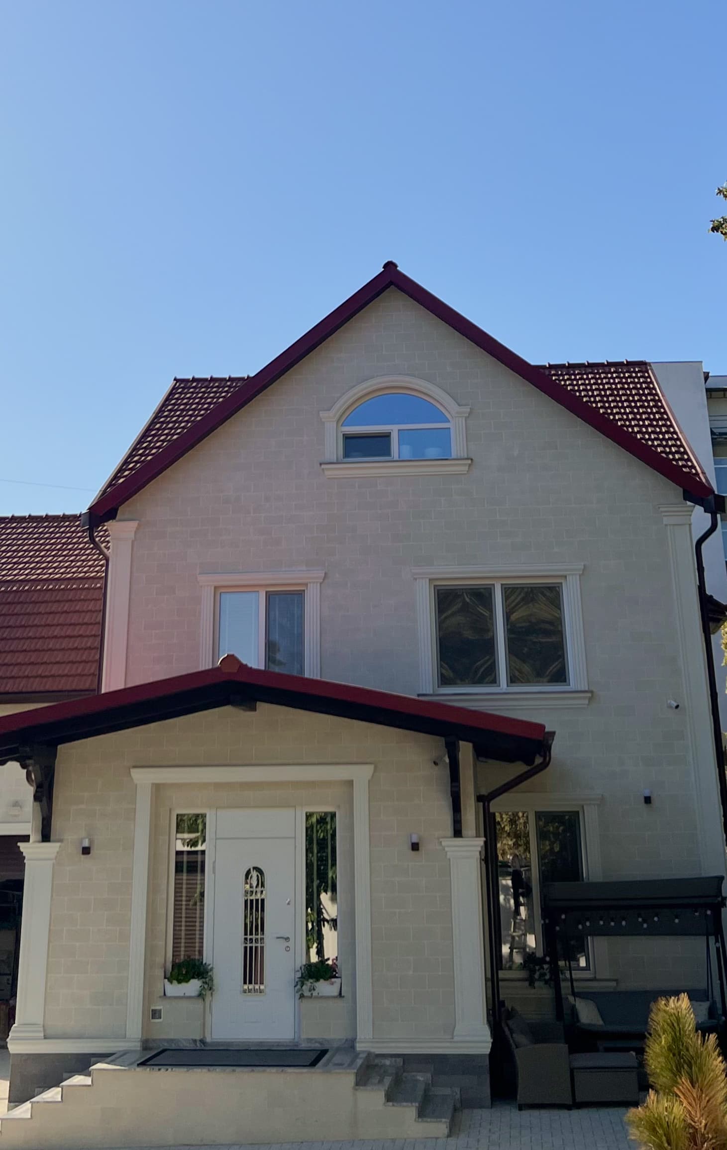 Gresie flexibilă fațada - casa la marginea orașului Durlesti — 1