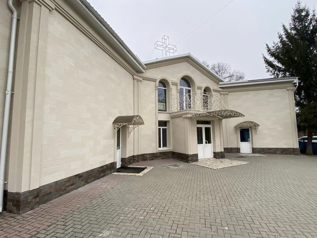 Biserica de pe Chekany - piatră flexibilă pentru fațadă — 12