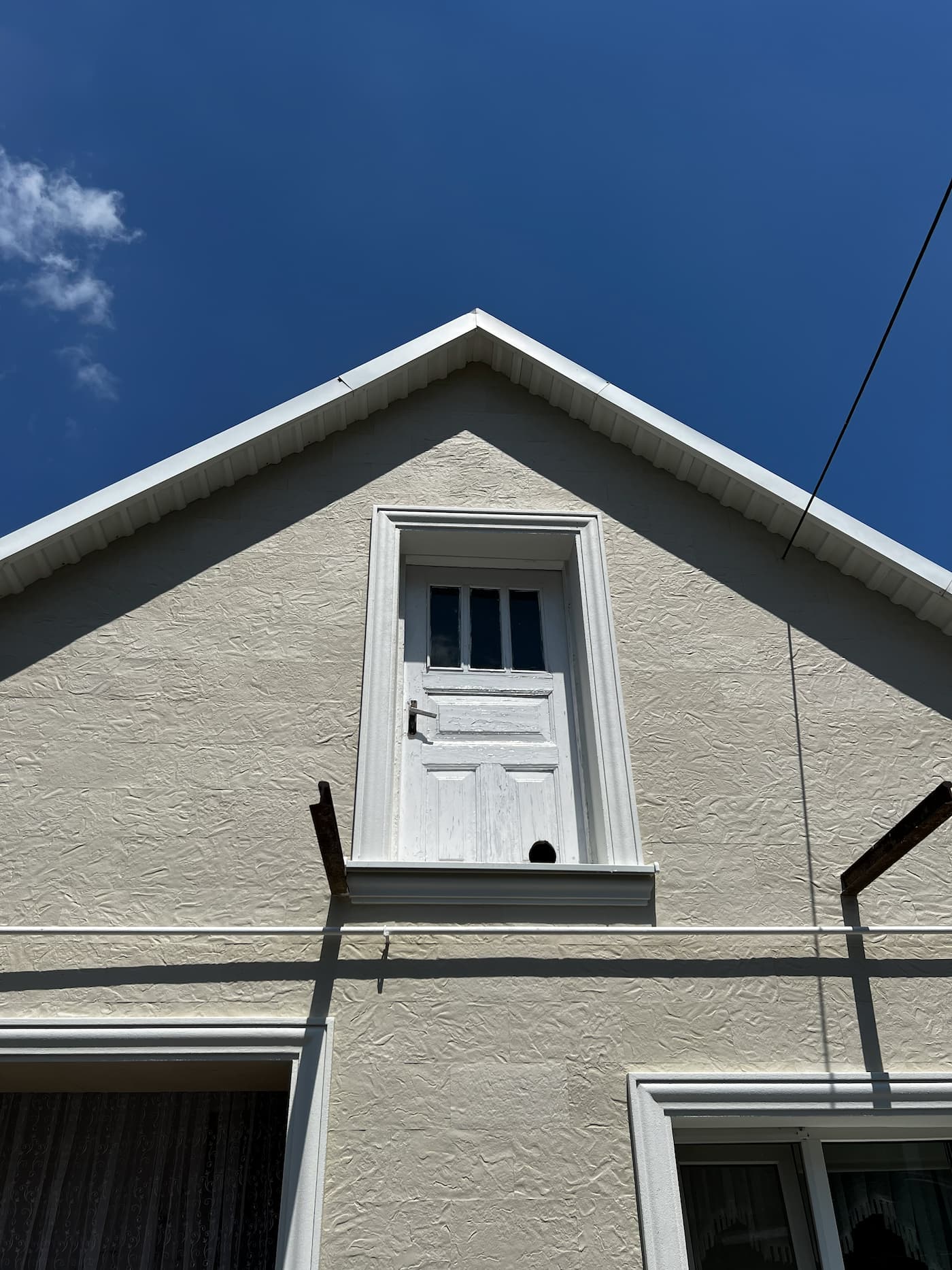 Malkoch - fațada unei case private din piatră flexibilă — 5