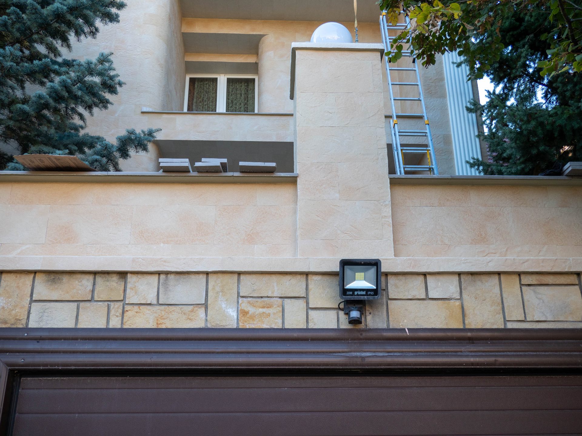 Placi flexibile pentru fațada Pletaflex – Telecenter — 2
