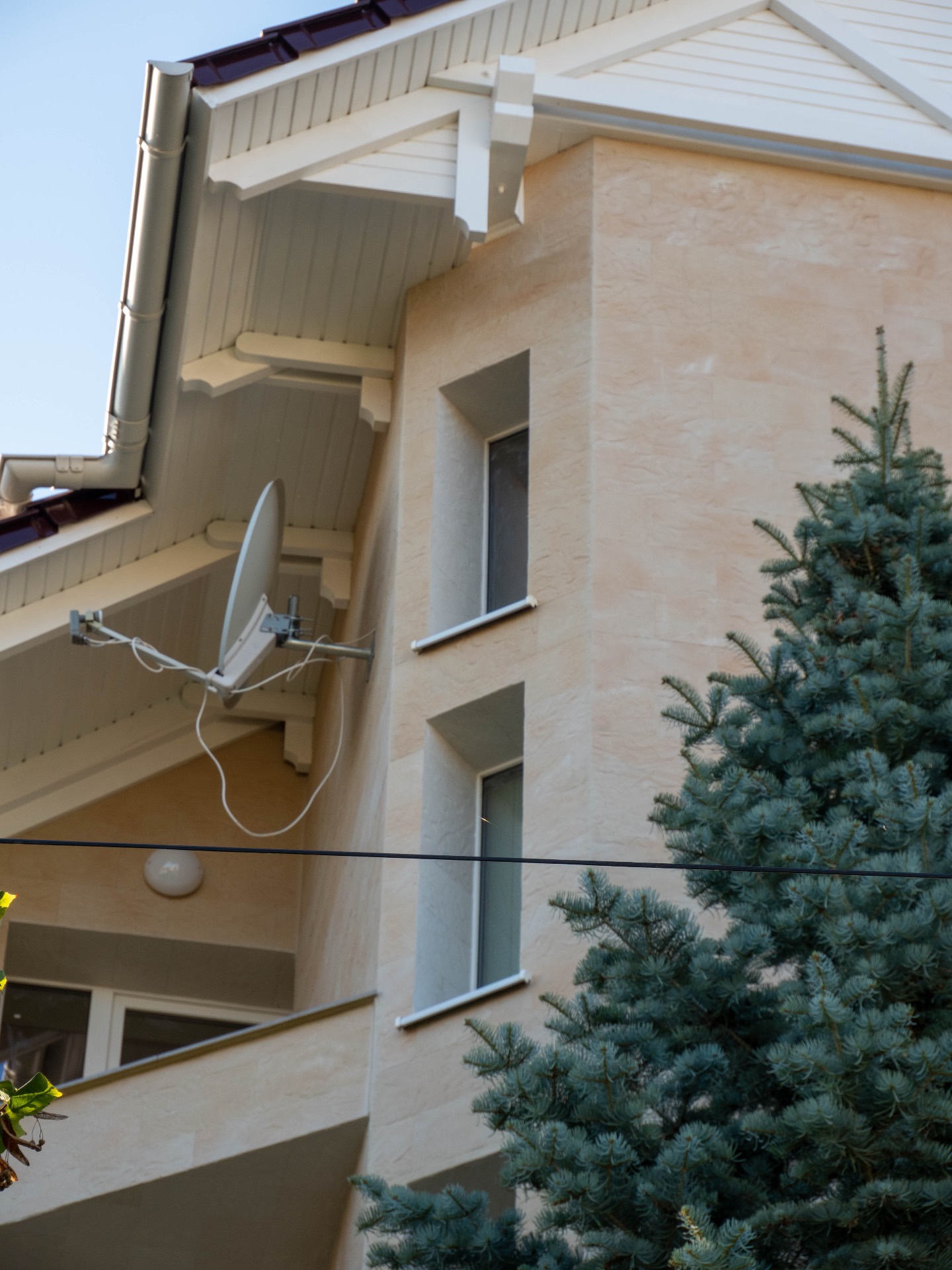 Placi flexibile pentru fațada Pletaflex – Telecenter — 5