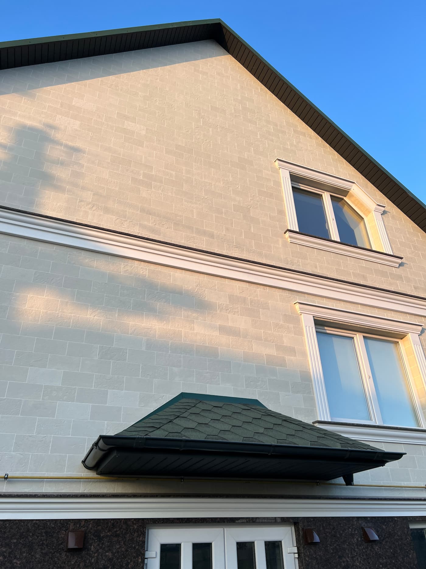 Gresie flexibilă Pletaflex - casă particulară in Briceni — 2