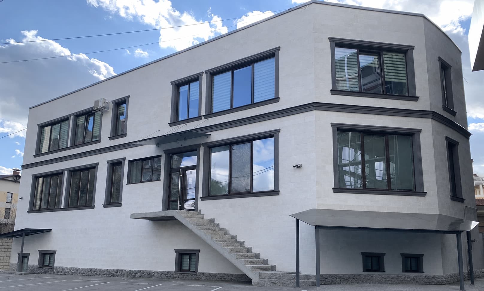 Placi flexibile - Clădire corporativă — 3