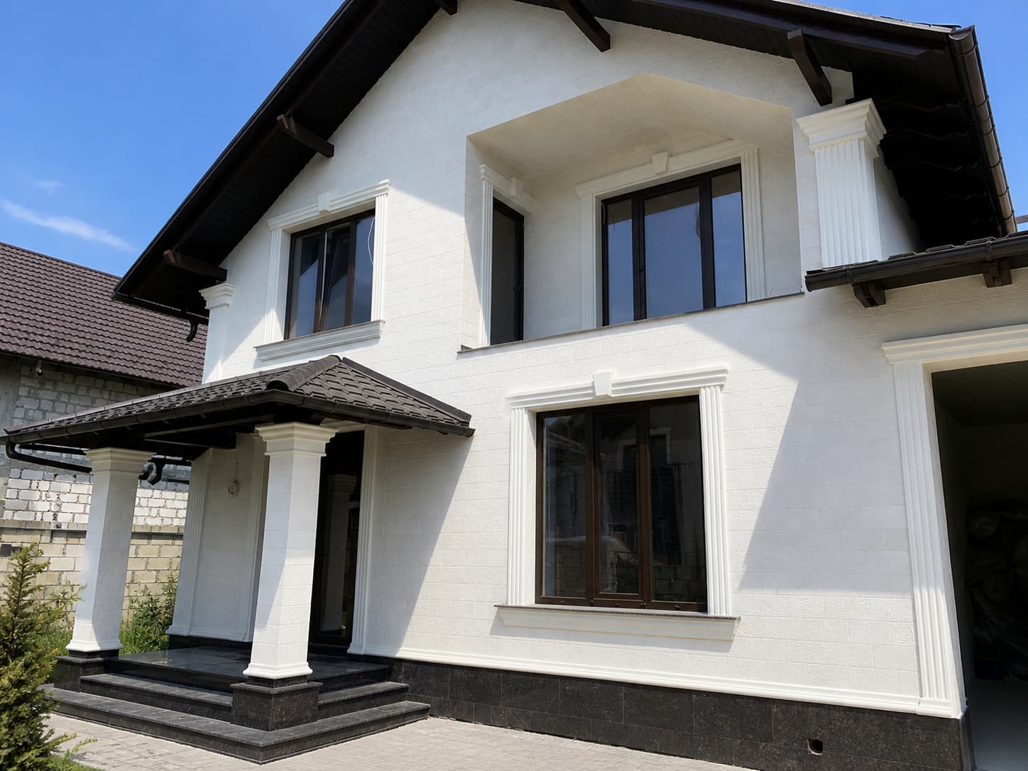 Conac din Durlesti - fațada din faianță flexibilă — 6