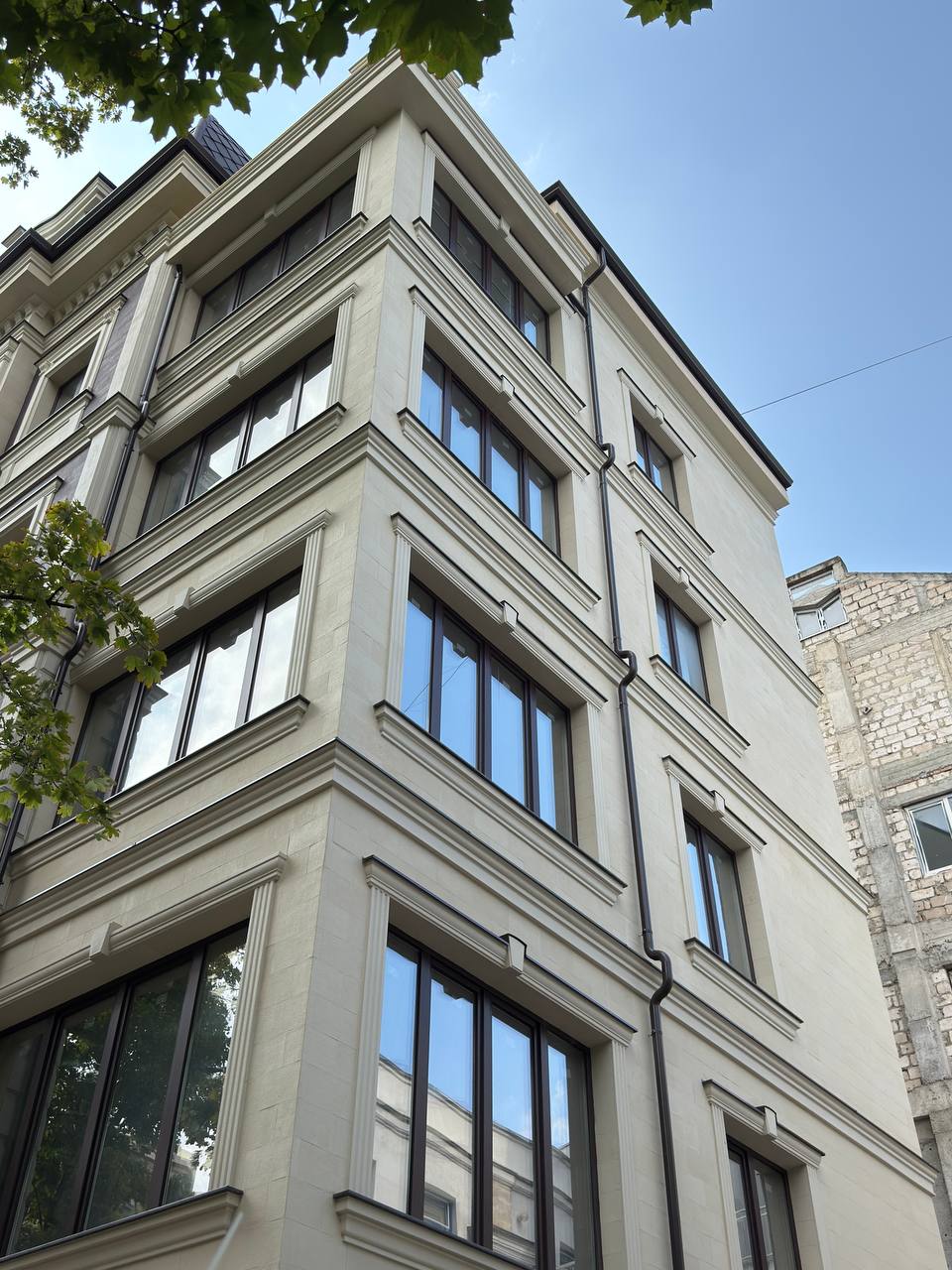 Gresie flexibilă pentru fațade – Crema De la Crema — 15