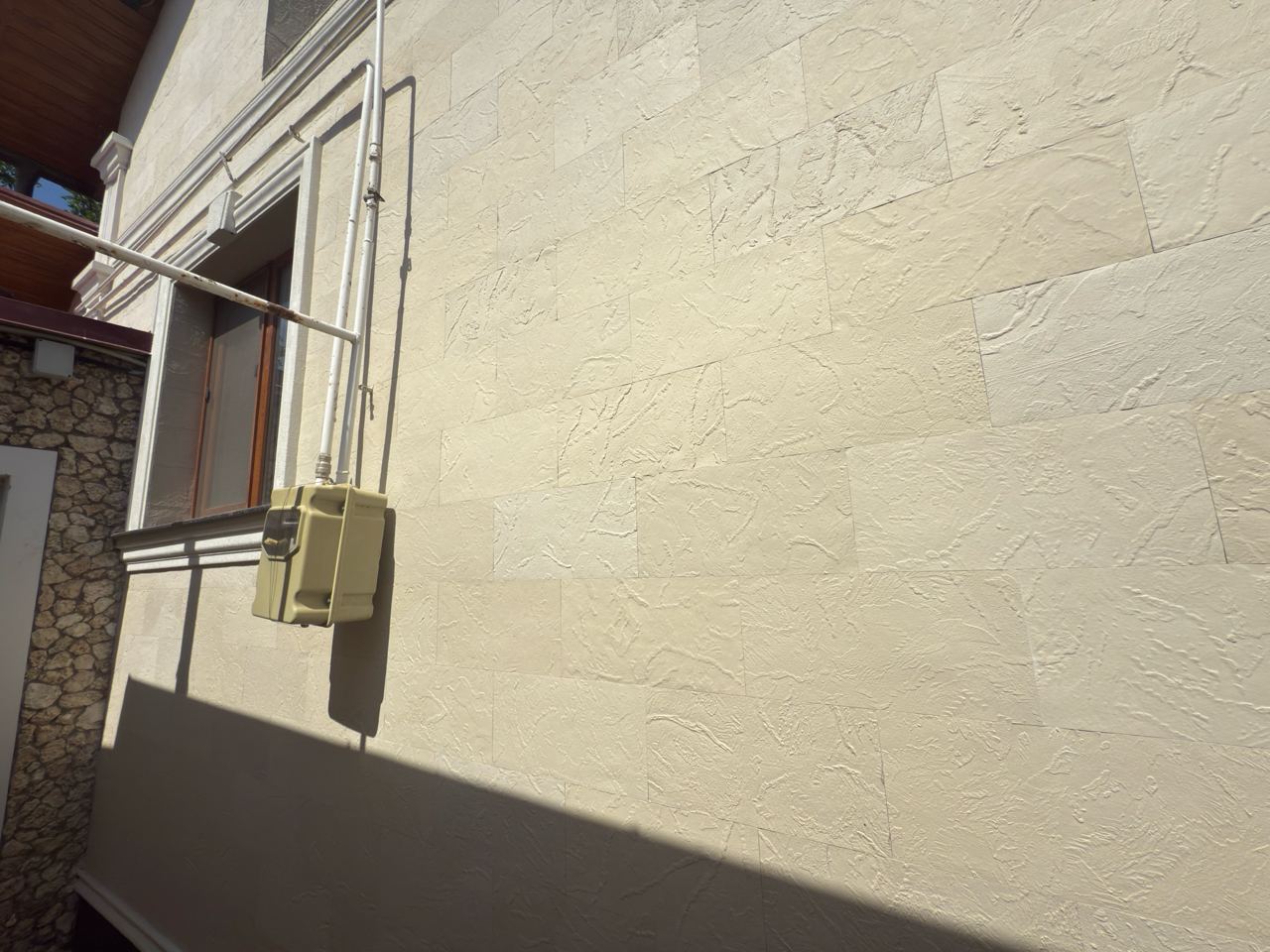 Gresie flexibilă fațada Pletaflex – casa in Costesti — 25