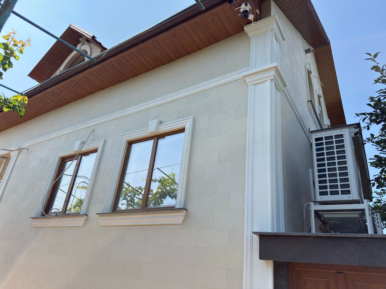 Gresie flexibilă fațada Pletaflex – casa in Costesti — 4